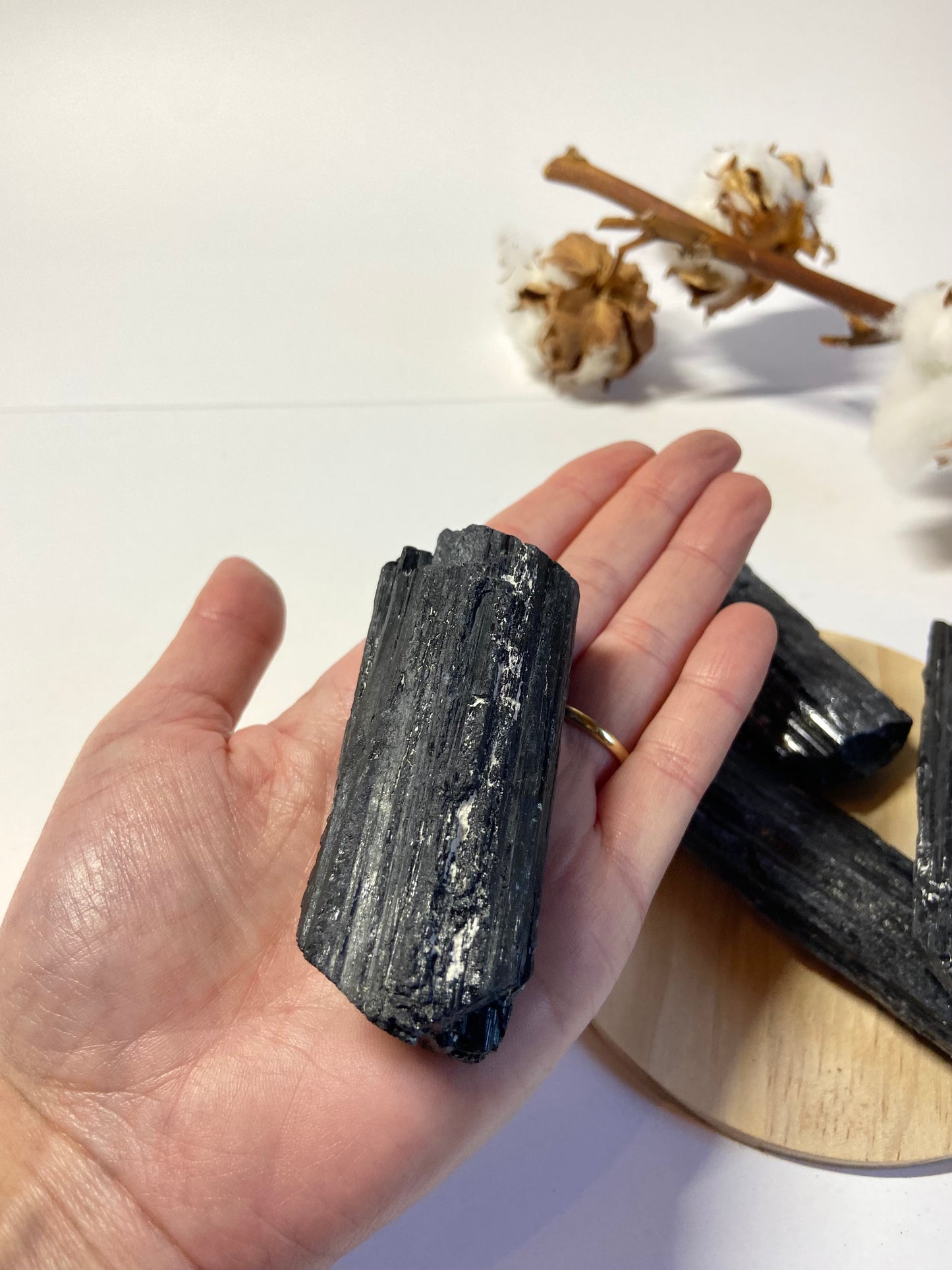 Turmalina negra catedral en bruto