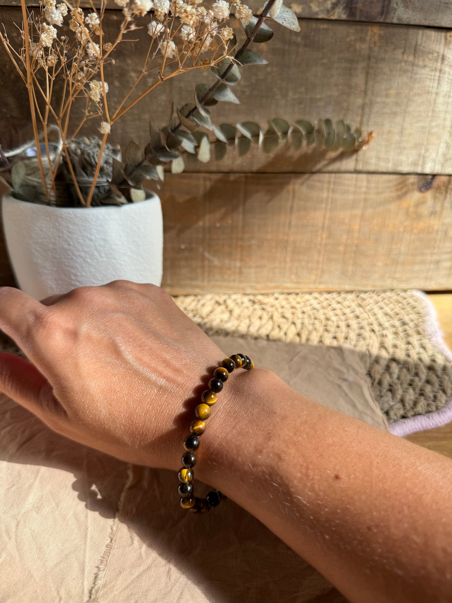 Pulsera Ojo de Tigre 6mm (Coraje, Confianza, Seguridad y Protección)