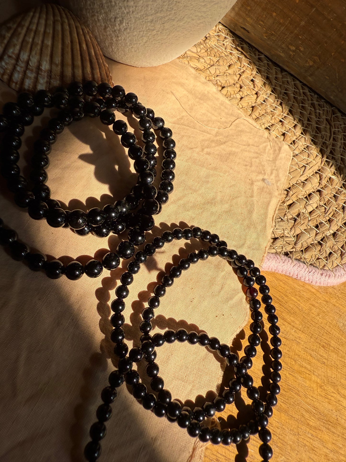 Pulsera Turmalina 4mm (Protección y Fuerza Interior)