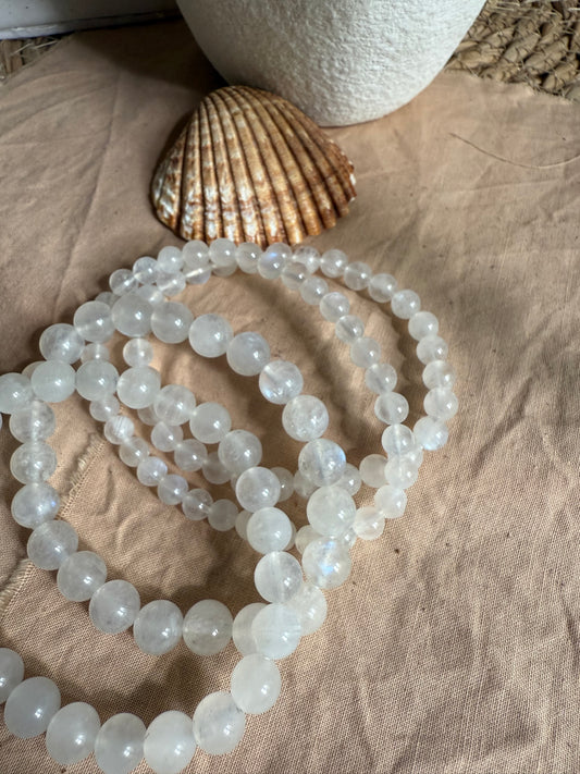 Pulsera Piedra Luna 6mm (Equilibrio, Intución y Energía Femenina)