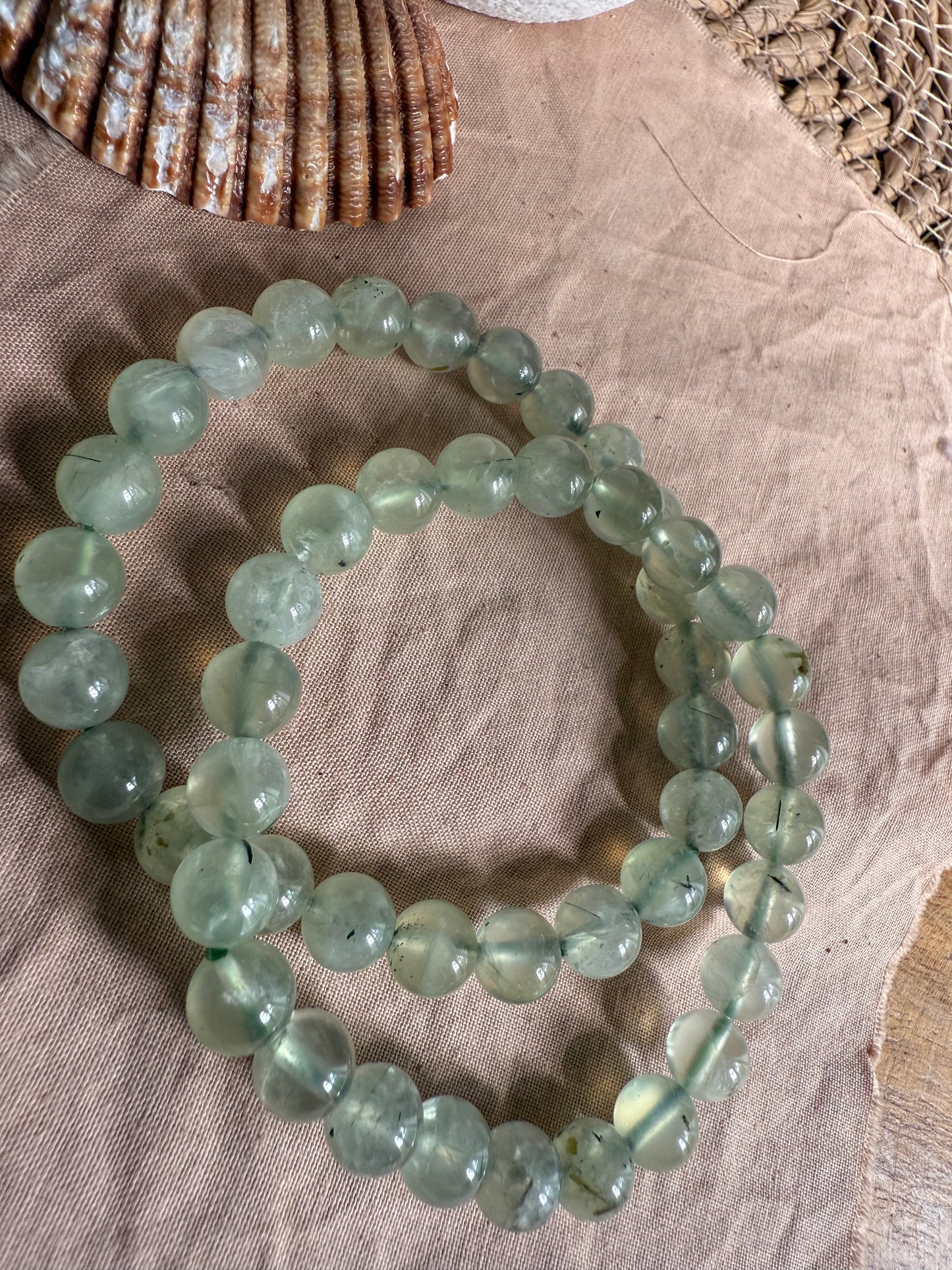 Pulsera Prehenita 8mm (Calma interior, Optimismo y Confianza)